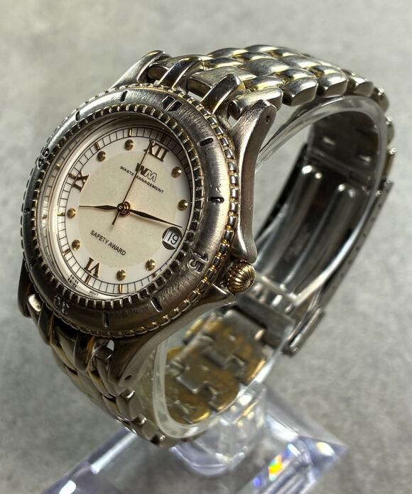 Luger Swiss Quartz Vintage Waste Management Watch WM2152 39mm Date Working